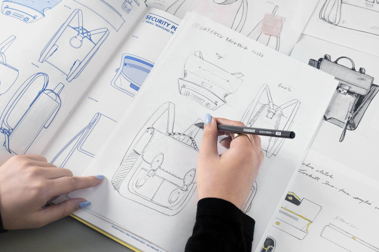 Fashionary Bag Design: A Handbook for Accessories Designers